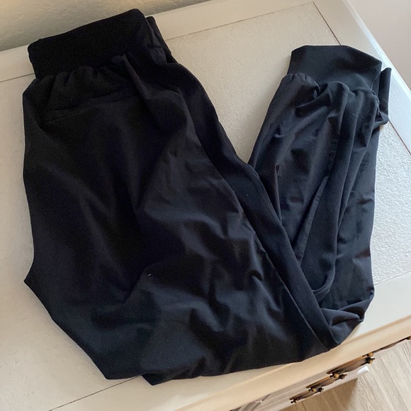 Zella Lightweight Getaway Joggers - Picture 4 of 6